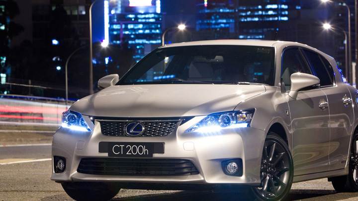 2011 Lexus CT 200h F-Sport HeadLights On Front Pose